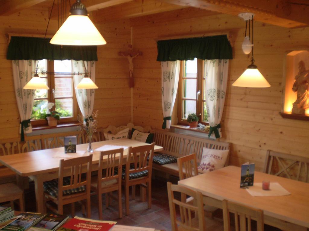 Weingut- Gaestezimmer Marko Leutschach Exteriör bild