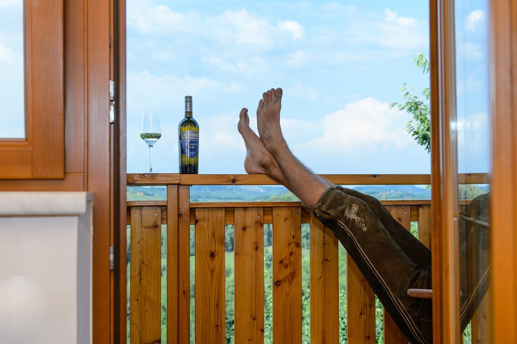 Weingut- Gaestezimmer Marko Leutschach Exteriör bild