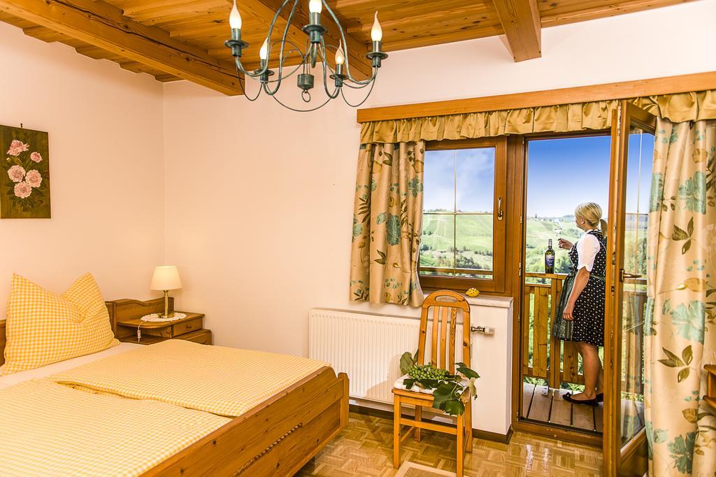 Weingut- Gaestezimmer Marko Leutschach Exteriör bild